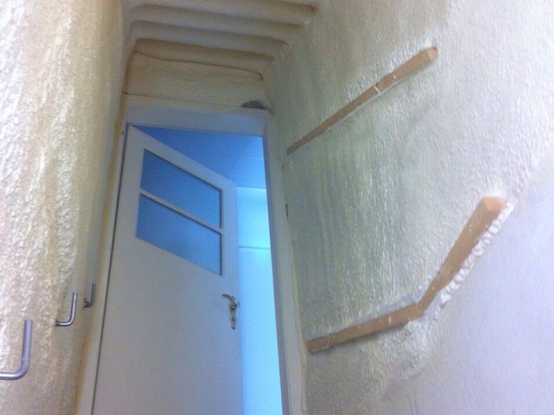 Kellerabgang mit PU-Sprühdämmung gedämmt